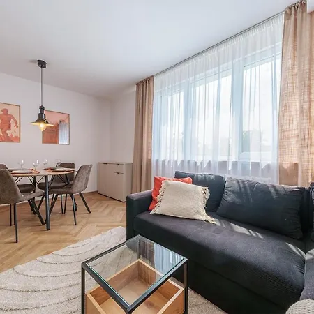 Hello Millennium Appartement *